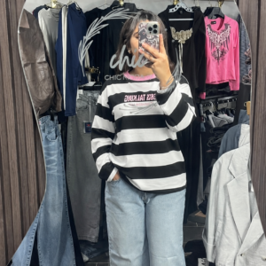 pull a RYURE noire et blanc